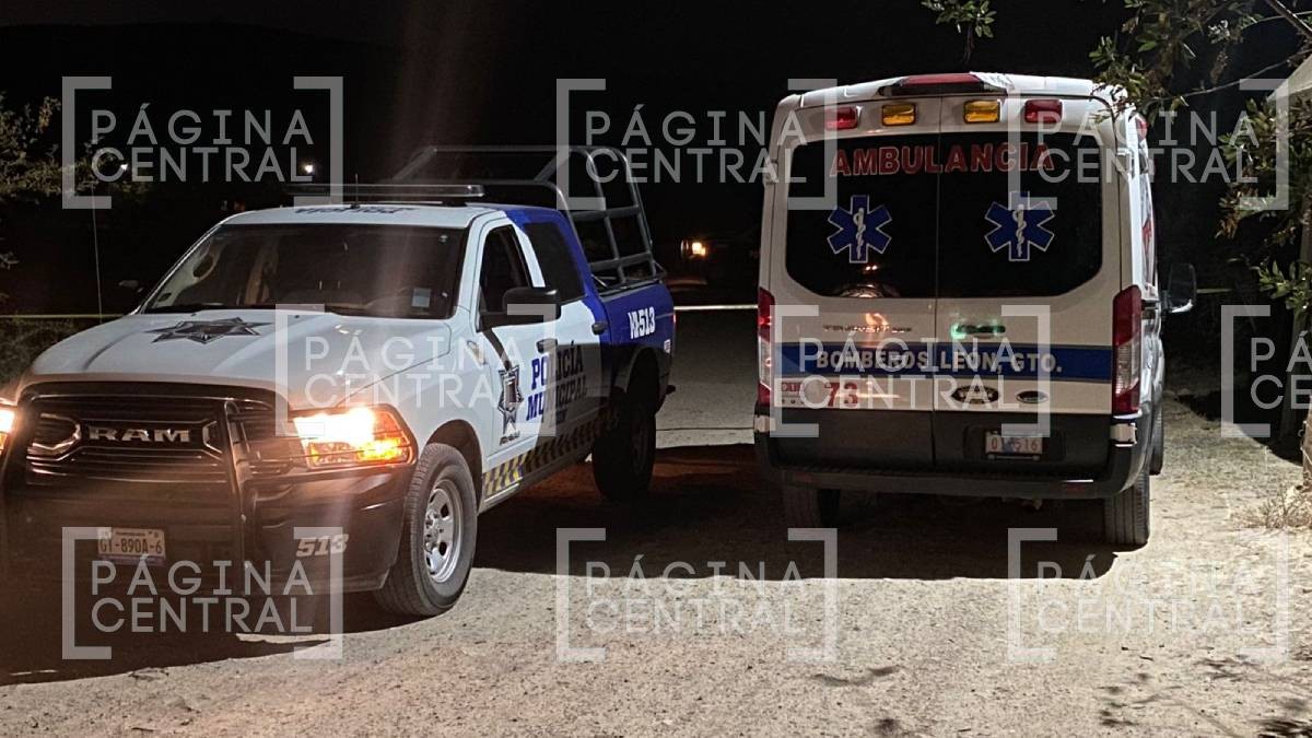 Localizan a 2 ejecutados dentro de un auto en Duarte