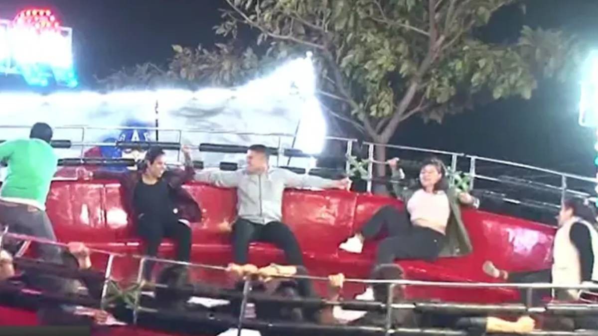 VIDEO Mujer muere al caer de juego mecánico en feria