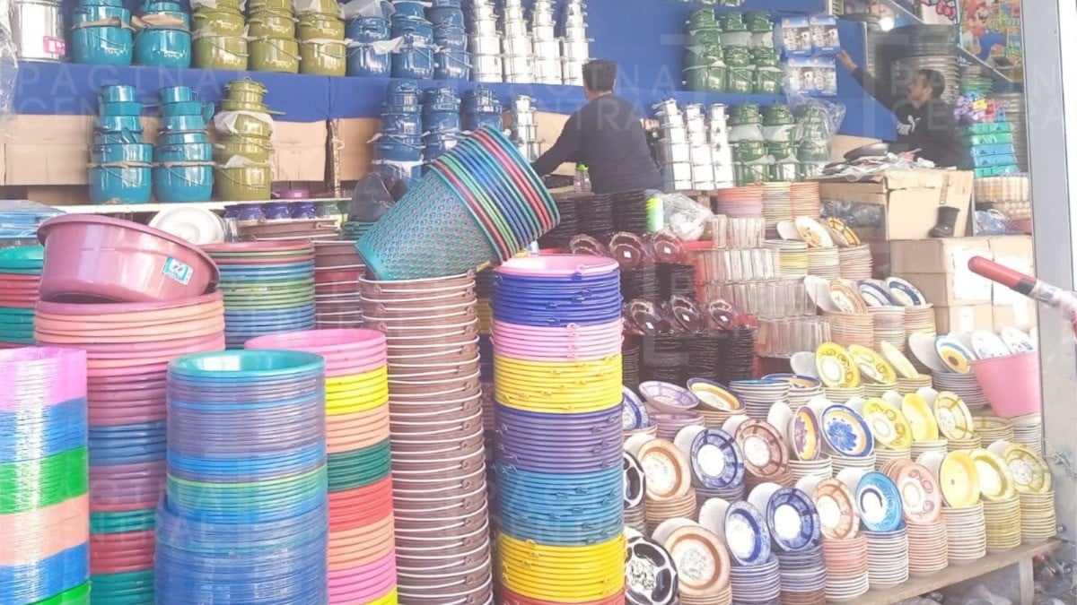 'Lleve 1, lleve 2'… gritones estarán un día más en la Feria de León