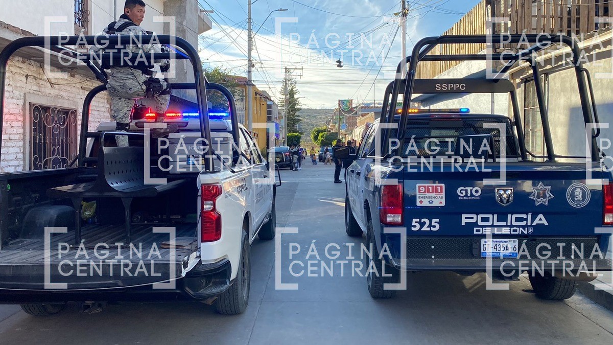 Policías, helicóptero Halcón y lancha municipal, serían asegurados