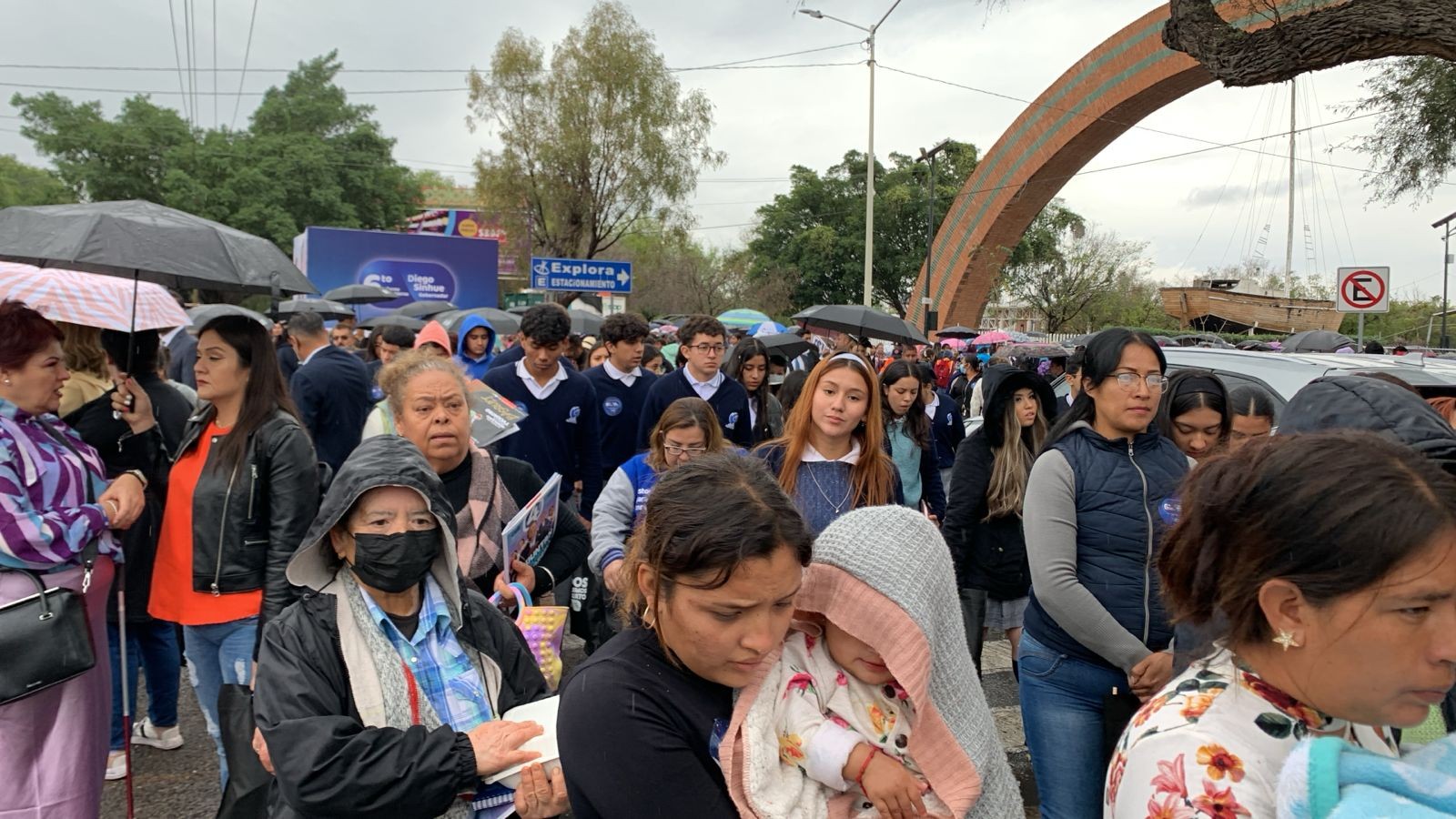 VIDEO “Siempre que nos invitan al informe de gobierno nos atienden muy bien”