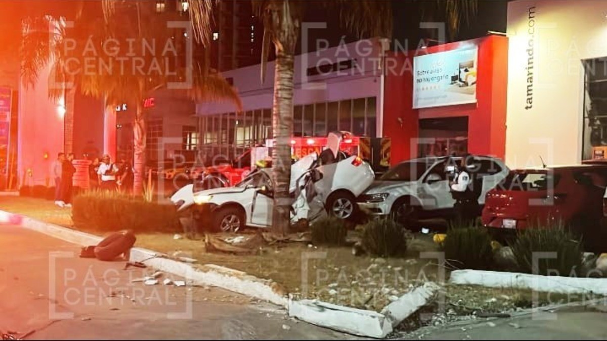 ¡Tragedia en Las Torres! Muere jovencita prensada y una queda grave en choque