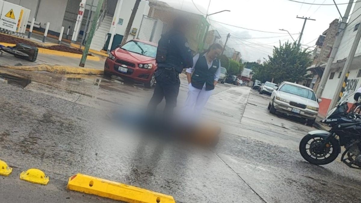 Atropellan a ciclista en la avenida Juárez y escapa el responsable