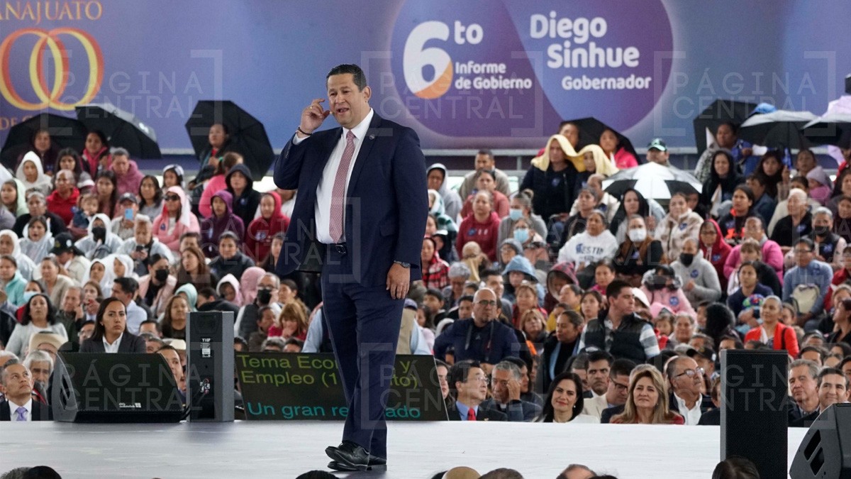 Rinde Diego Sinhue su último informe de gobierno en Guanajuato