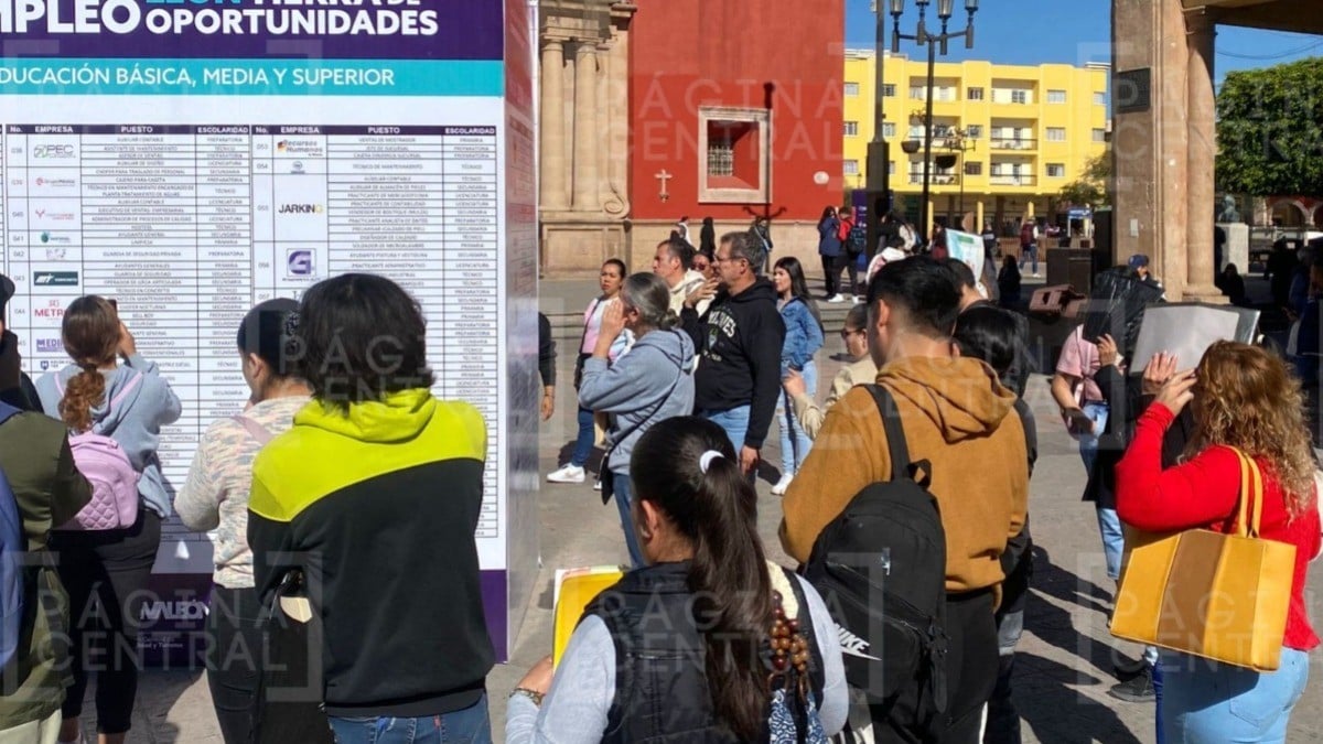 Más de 20 mil personas buscan trabajo en la Feria del Empleo en León