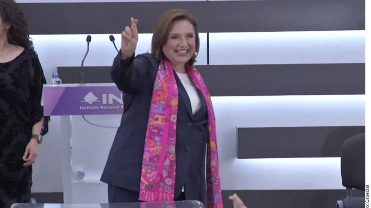 Registra Xóchitl Gálvez candidatura ante el INE