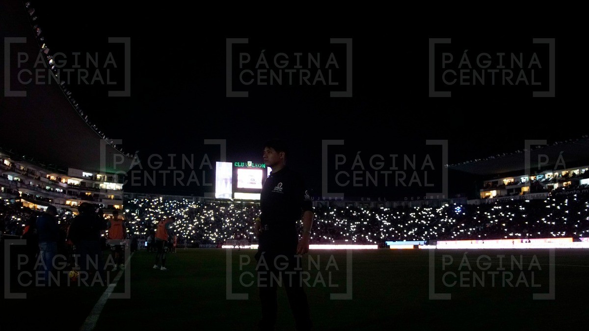 VIDEO ¡Hubo apagón! Luz falla en el Estadio León