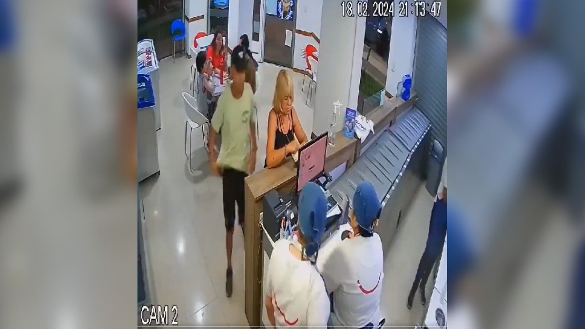 VIDEO Ladrón asalta heladería a mano armada, pero empleadas lo someten