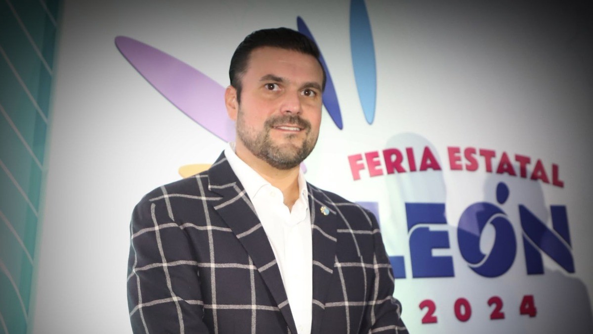 Regidora pide remover a David Novoa, presidente del Patronato de la Feria