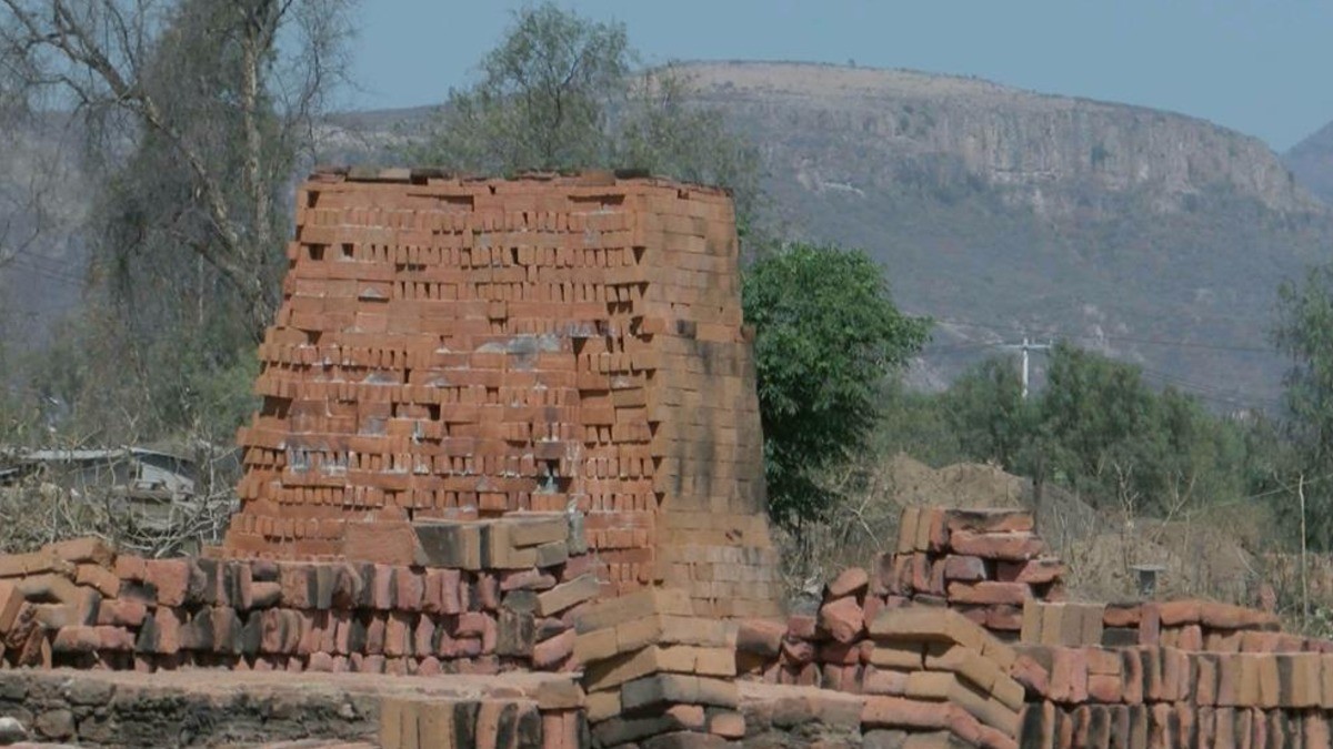 Acuerdos con ladrilleros para hacer su proceso ecológico, lleva un avance del 90%