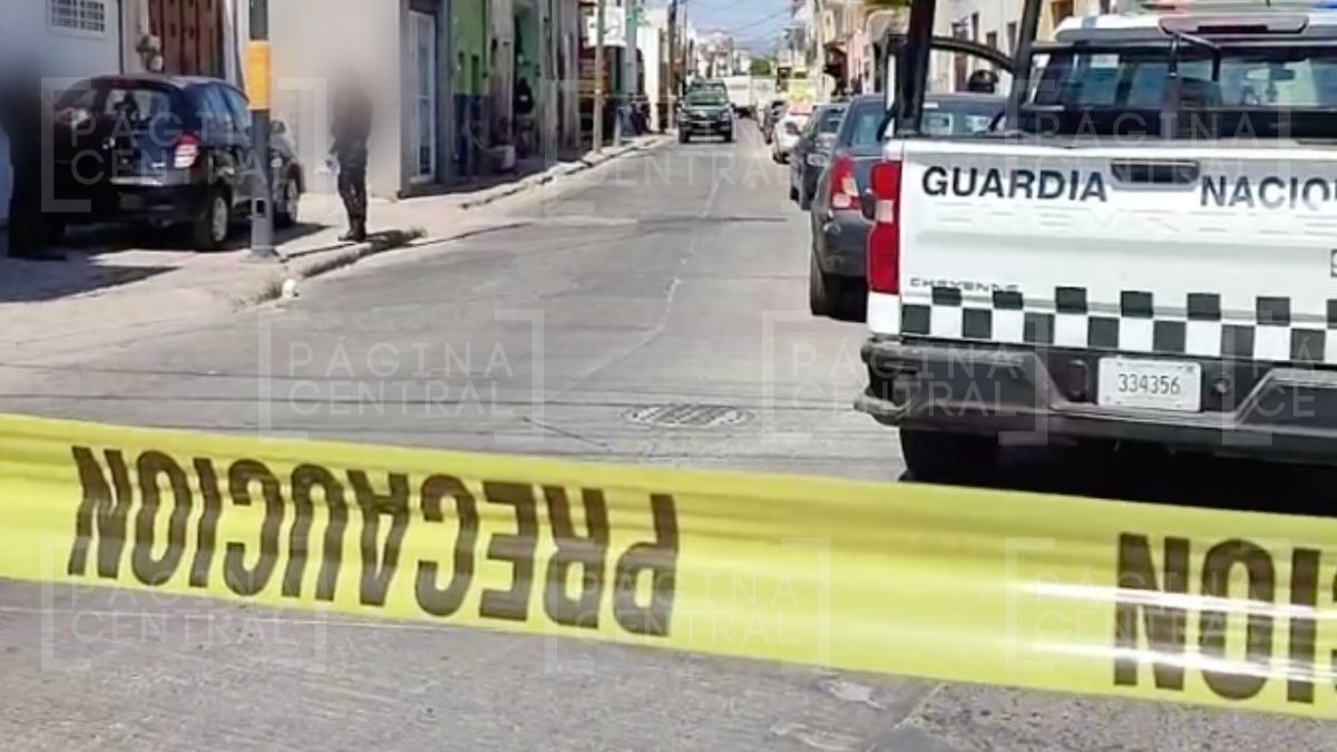 ¡Balacera en casa del Centro de León! Herido corre desesperado a refugiarse en un negocio