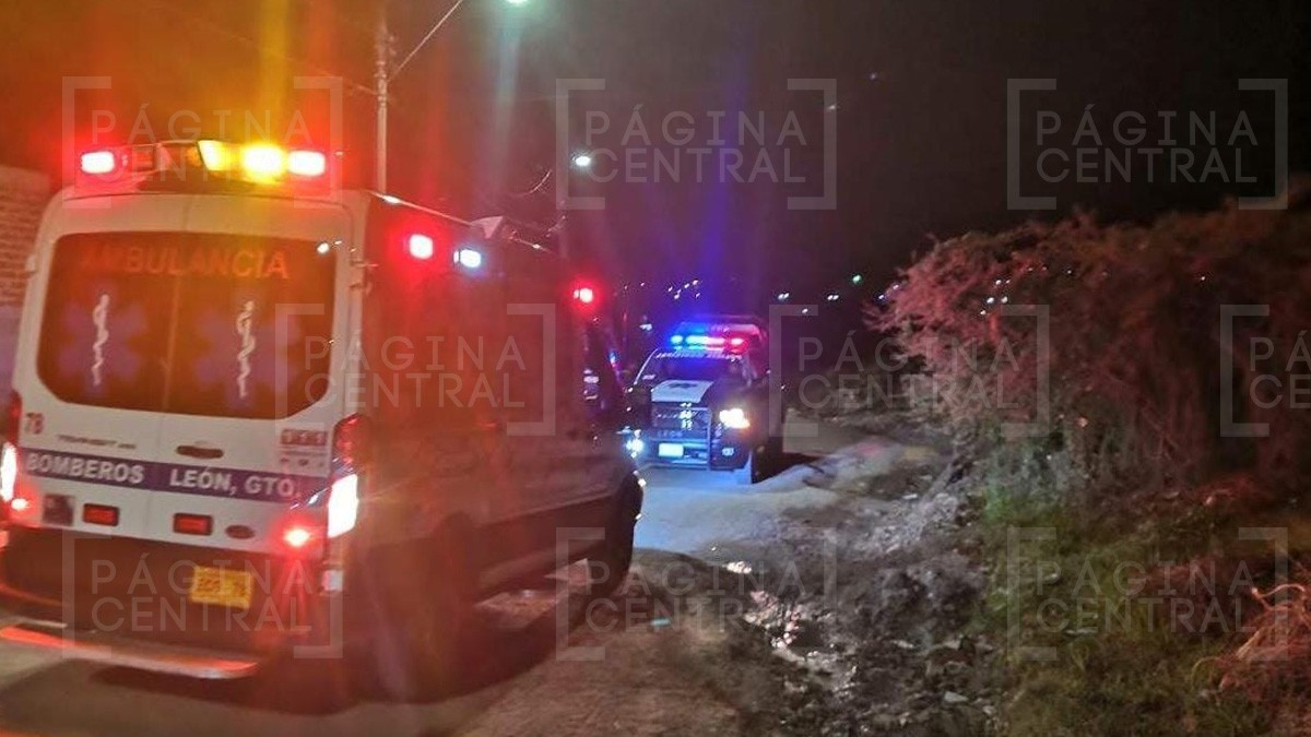 Hallan camioneta en llamas con un cuerpo calcinado dentro en Campestre La Huaracha
