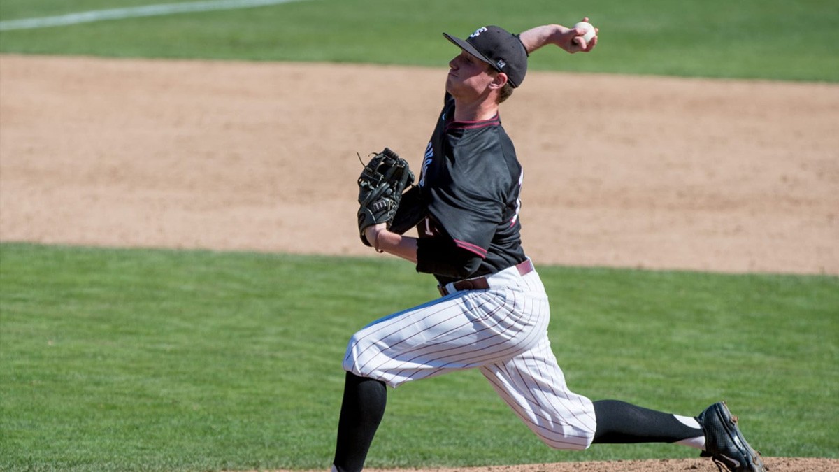 ¡Más completos! Bravos de León se refuerza con Max Kuhns