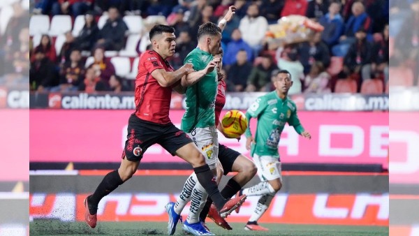 ¡Con polémica! Xolos empata a la Fiera de último minuto
