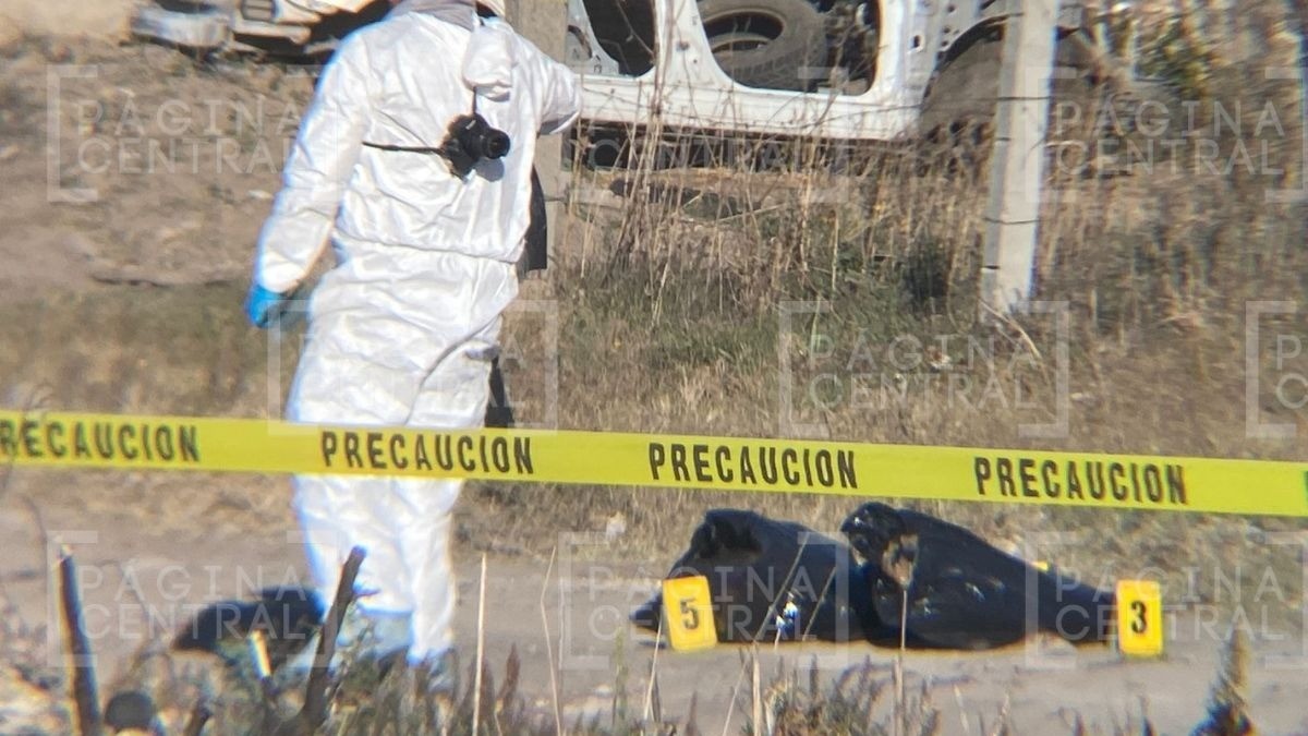 ¡Sustazo! Vecinos iban a tomar el camión y se encontraron 2 cuerpos en Balcones de la Joya
