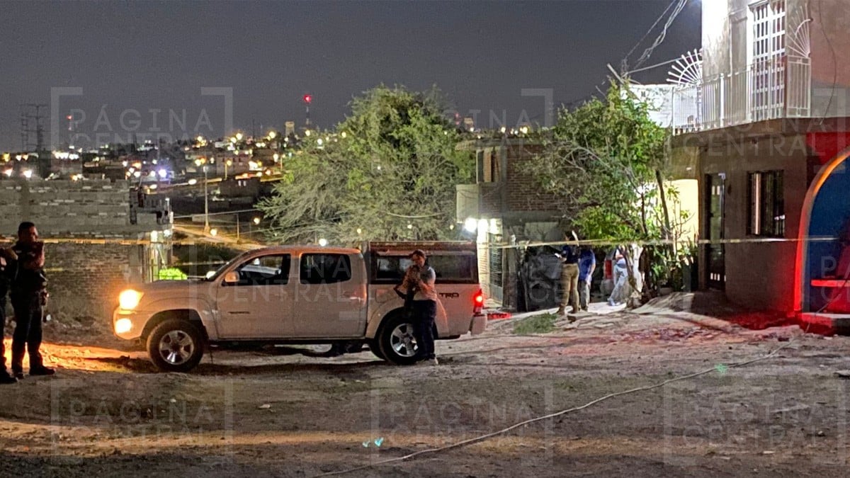 Sicarios disparan a hombres que platicaban afuera de una casa en Real 2000; uno falleció