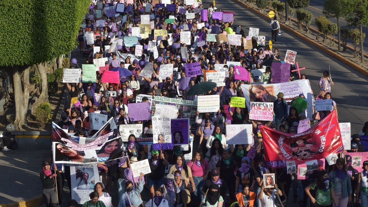 Cien mujeres de Policía y Vialidad blindarán Marcha 8M; estas calles estarán cerradas