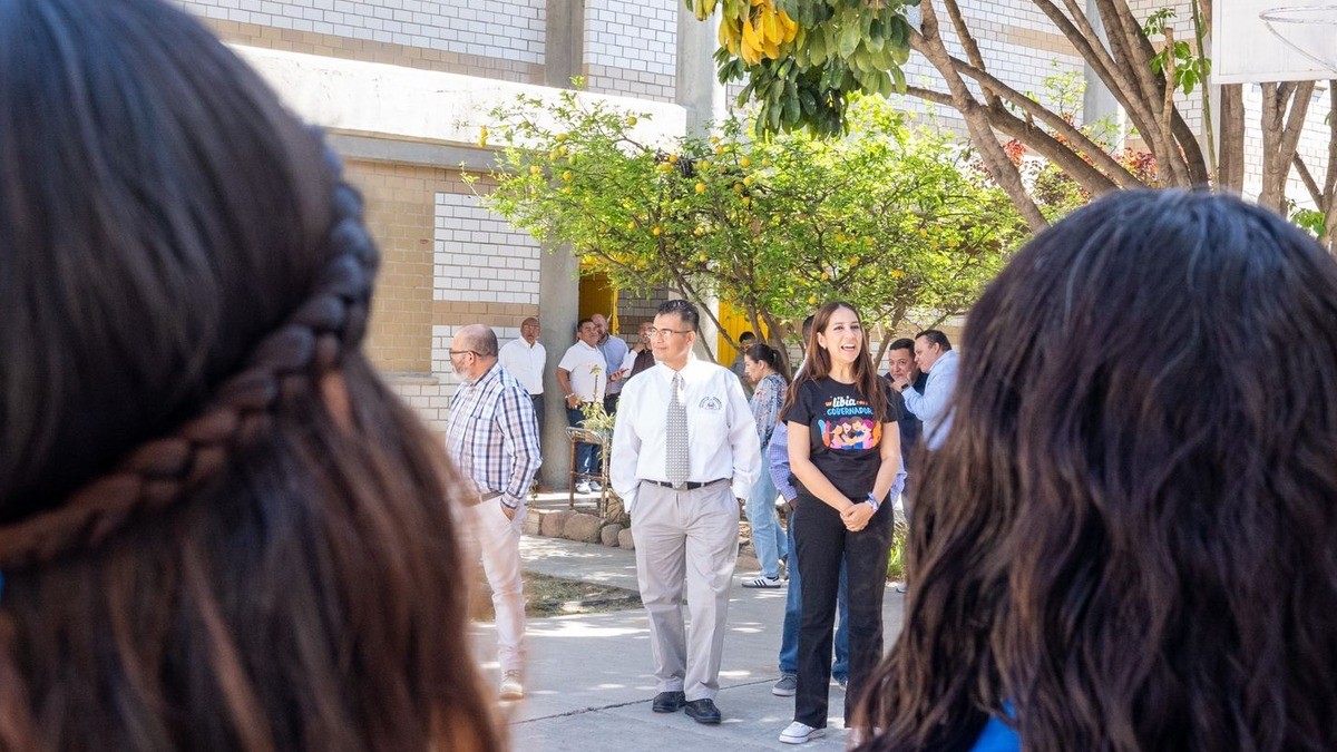 Fortalecer la familia, piden a Libia Dennise los jóvenes de La Búsqueda II