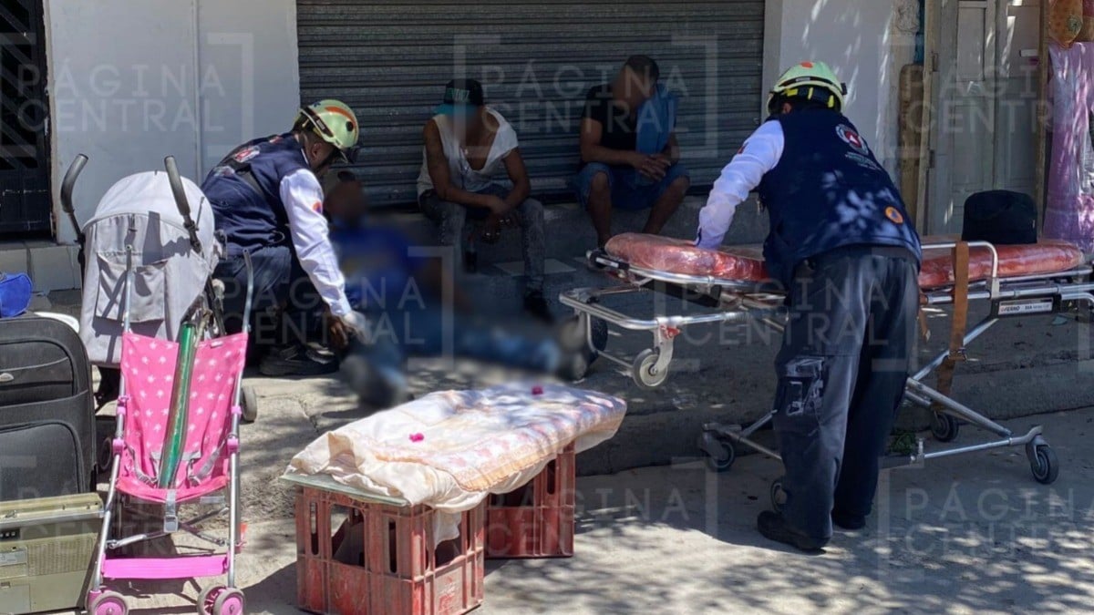 Arde casa en San José del Consuelo y hombre se avienta por la ventana para salvarse