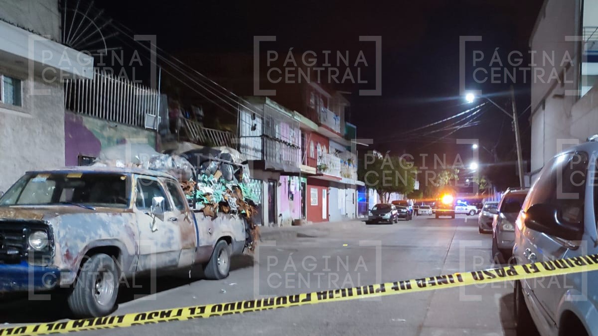 Matan a dos personas y hieren a otra detrás de la Secundaria 1 en el Vicente Valtierra