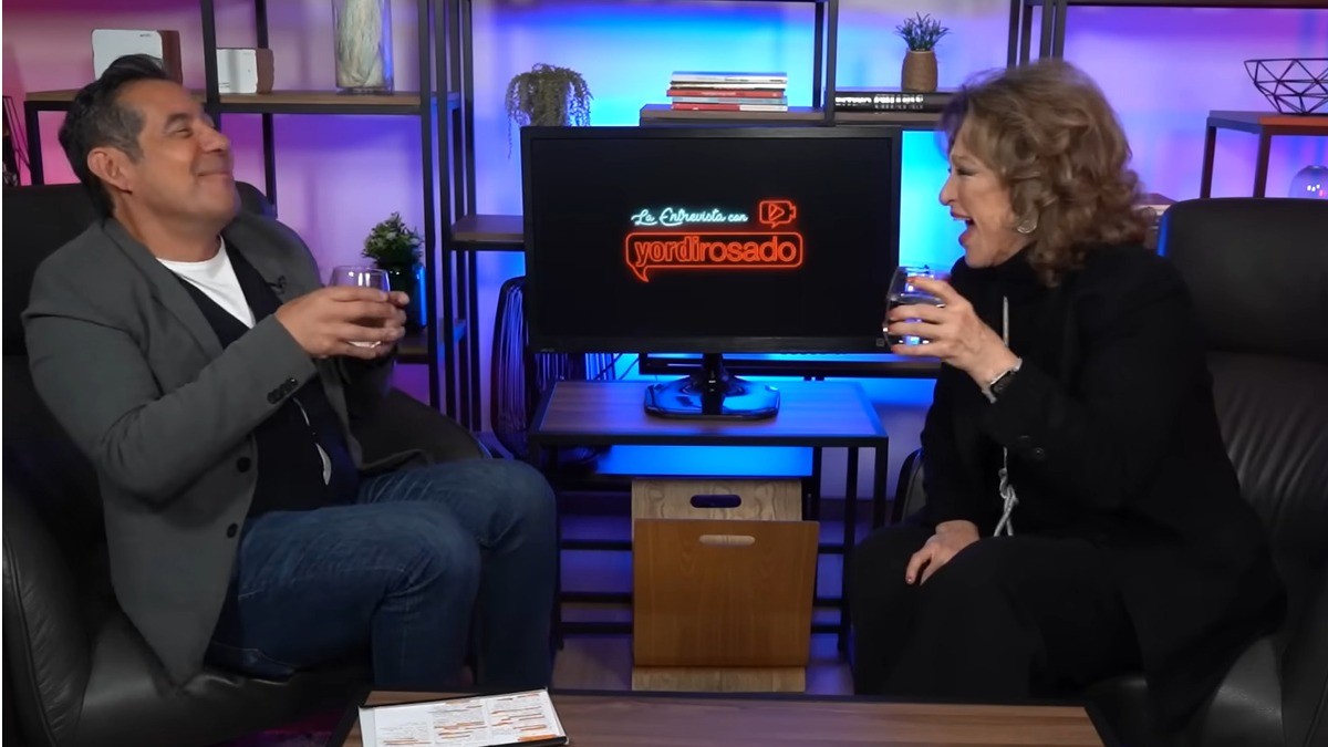 Angélica María cree que le hicieron brujería para que enfermara de esto