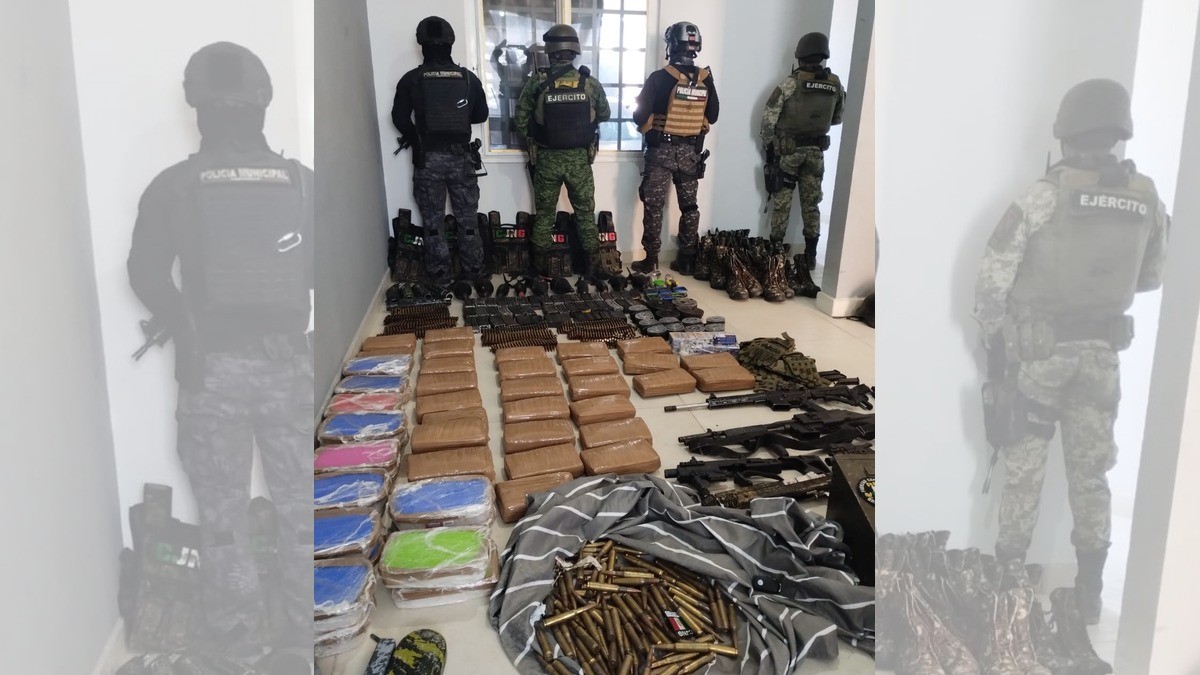Realizan decomiso masivo de armas, drogas y equipo táctico en este lugar