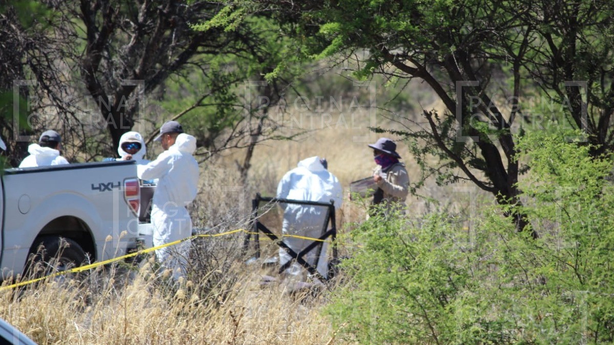 Buscó a su hijo por 10 días en León y ella misma lo halla semienterrado; había otro cuerpo