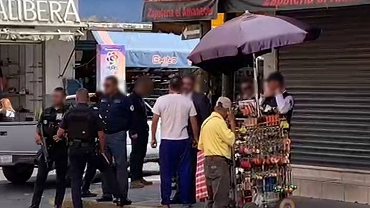 Revisan a ambulantes en Zona Piel durante operativo sorpresa