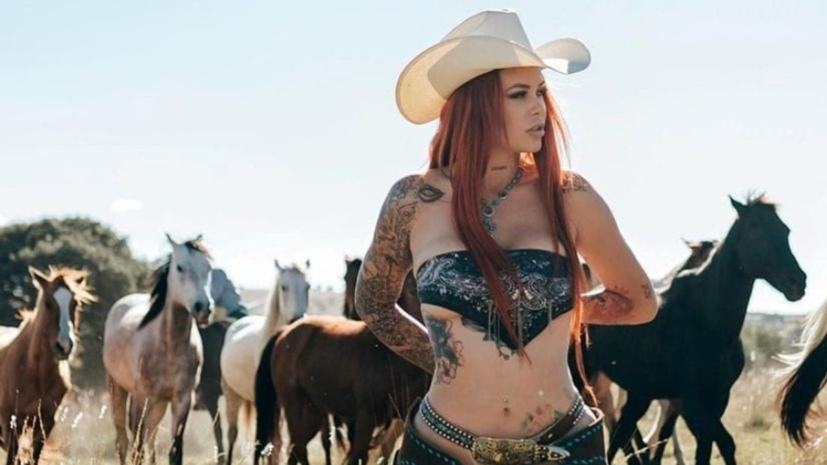 Muere Elena Larrea, pro animalista y modelo