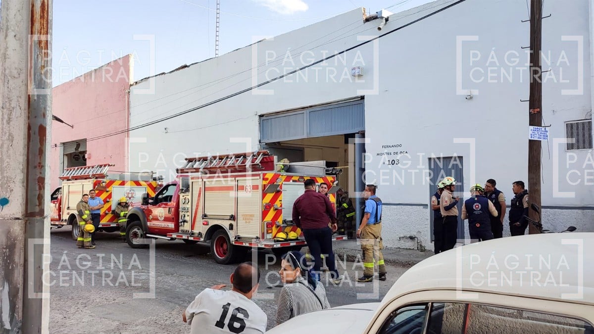 Fábrica de pieles se incendia en la colonia Héroes de Chapultepec