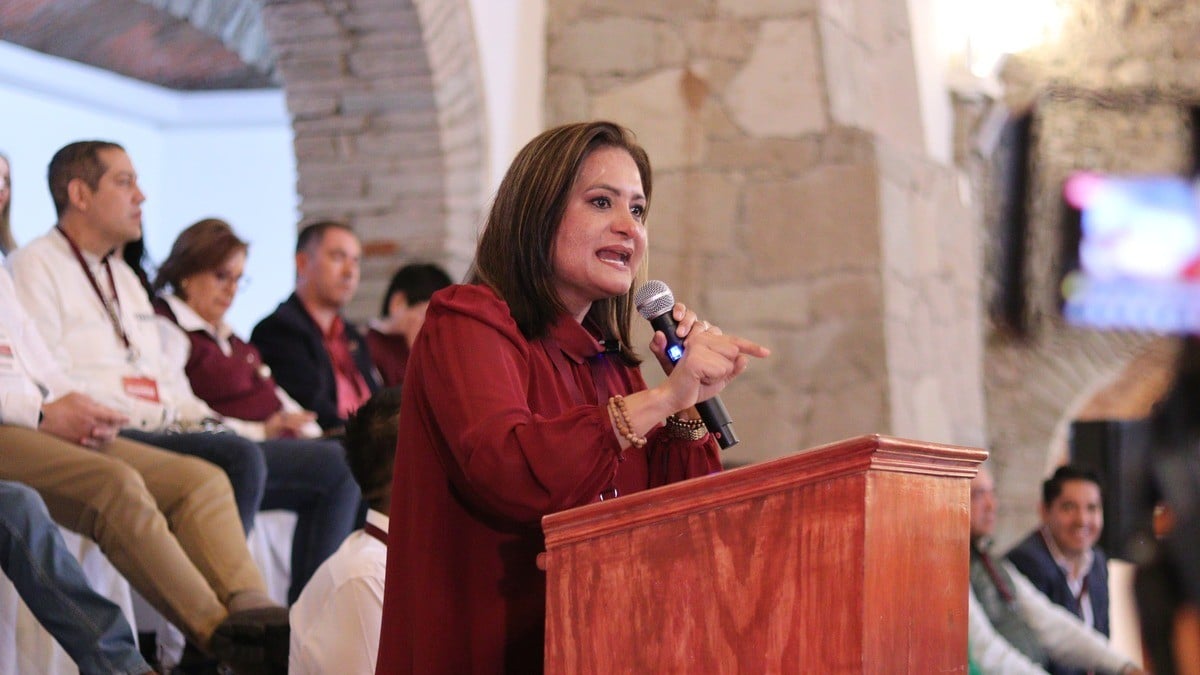 Se compromete Alma Alcaraz a reactivar al sector textilero