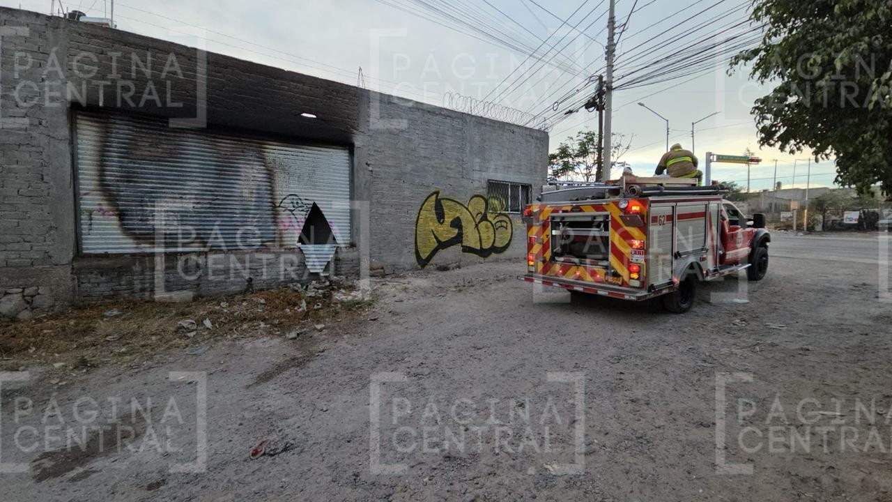 Entran a robar una casa de la colonia Valle de San Pedro y al huir le prenden fuego