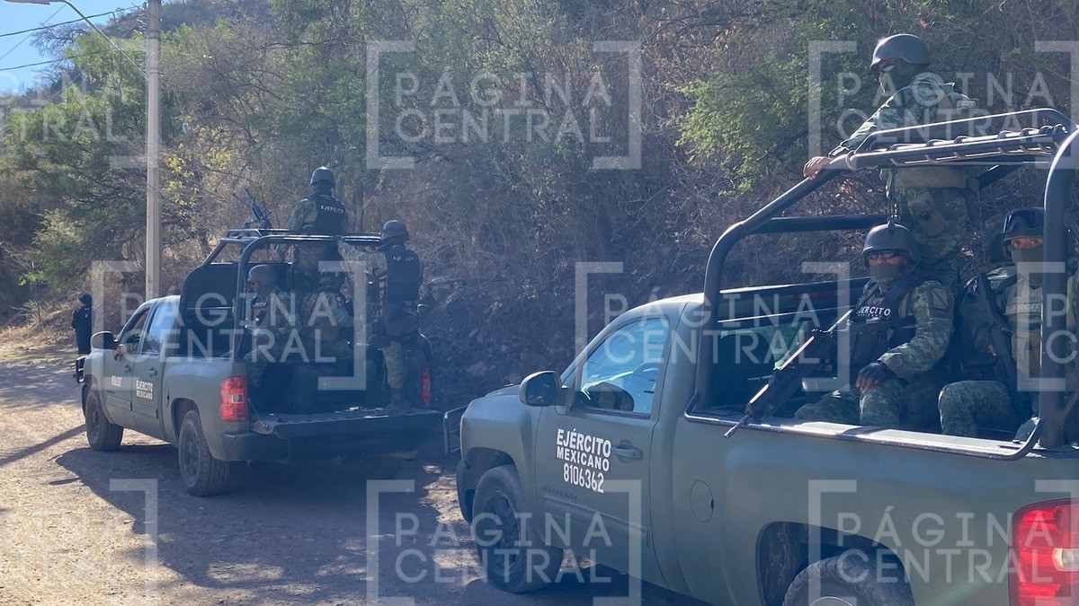 Vecinos localizan cuerpo con huellas de violencia en camino cercano a Ojo de Agua
