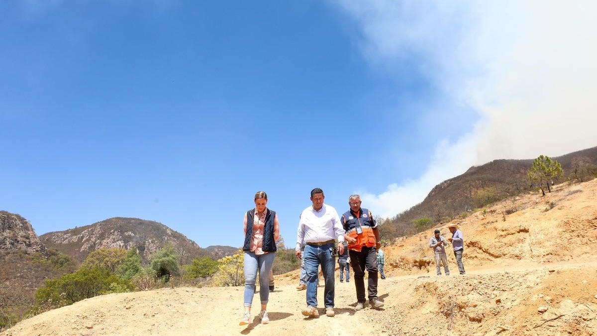 Descuido humano ocasionó incendio en la sierra; no prender fogatas, pide el gobernador