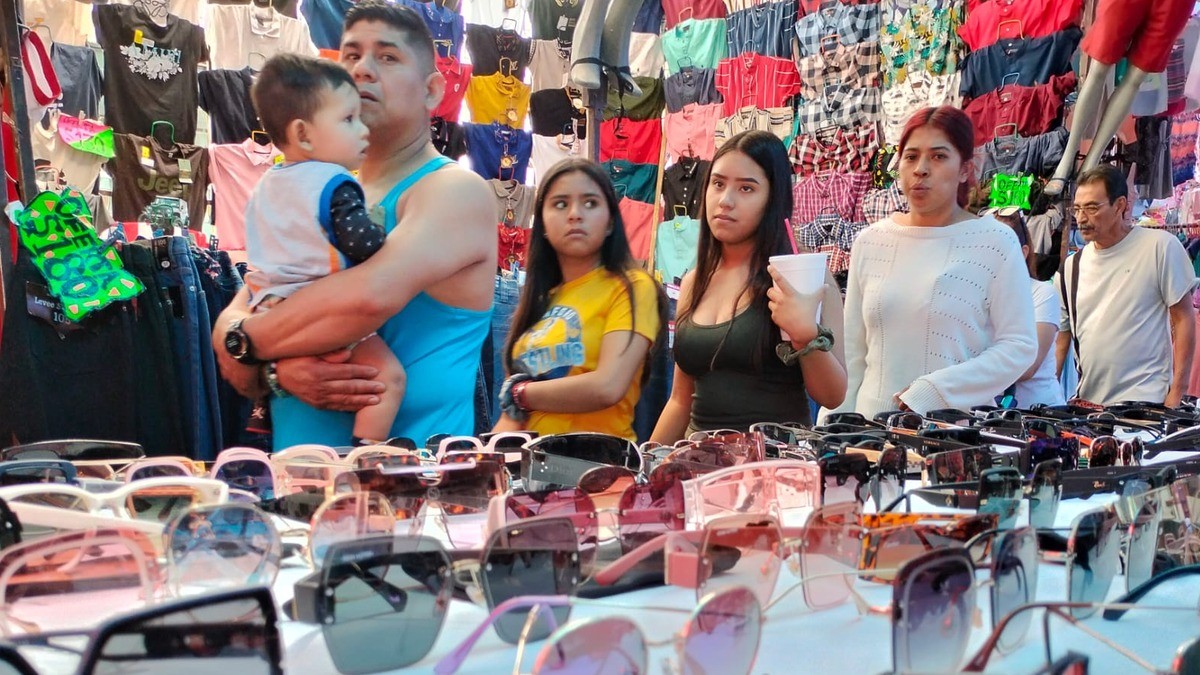 ¡Pásele, pásele, sí hay! Tianguis se reactivan un 80% en estas vacaciones
