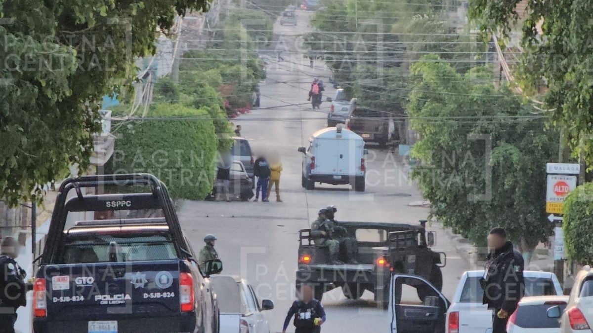 Encuentran dos cuerpos encobijados de madrugada en la colonia Vista Hermosa