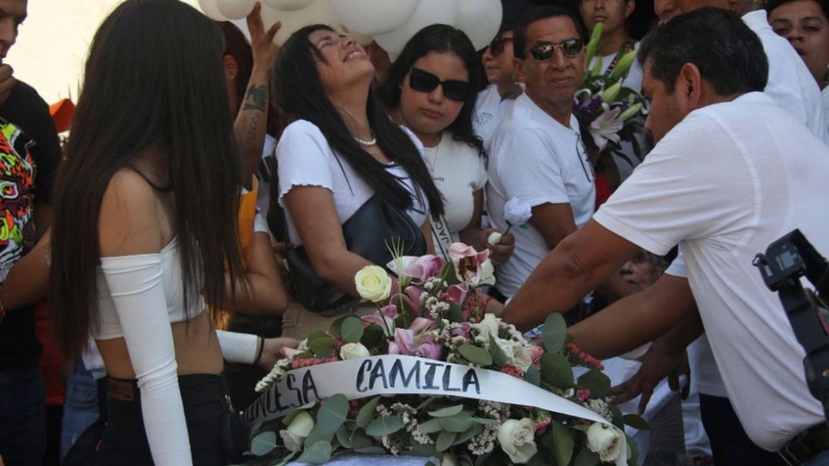 Despiden a Camila entre reclamos de justicia