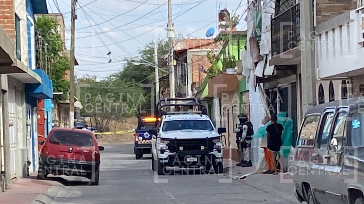 Motosicarios abren fuego contra una mujer en la colonia Uyepac