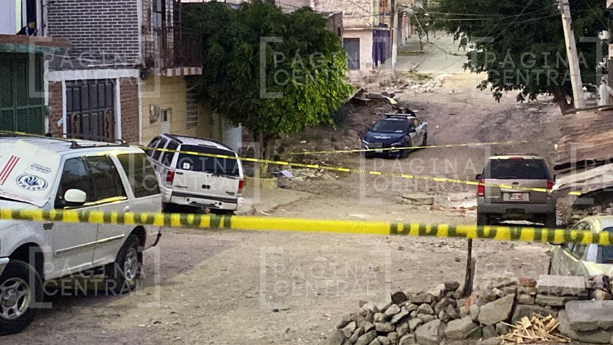Sicarios asesinan a balazos a un hombre afuera de una casa en la colonia San Marcos