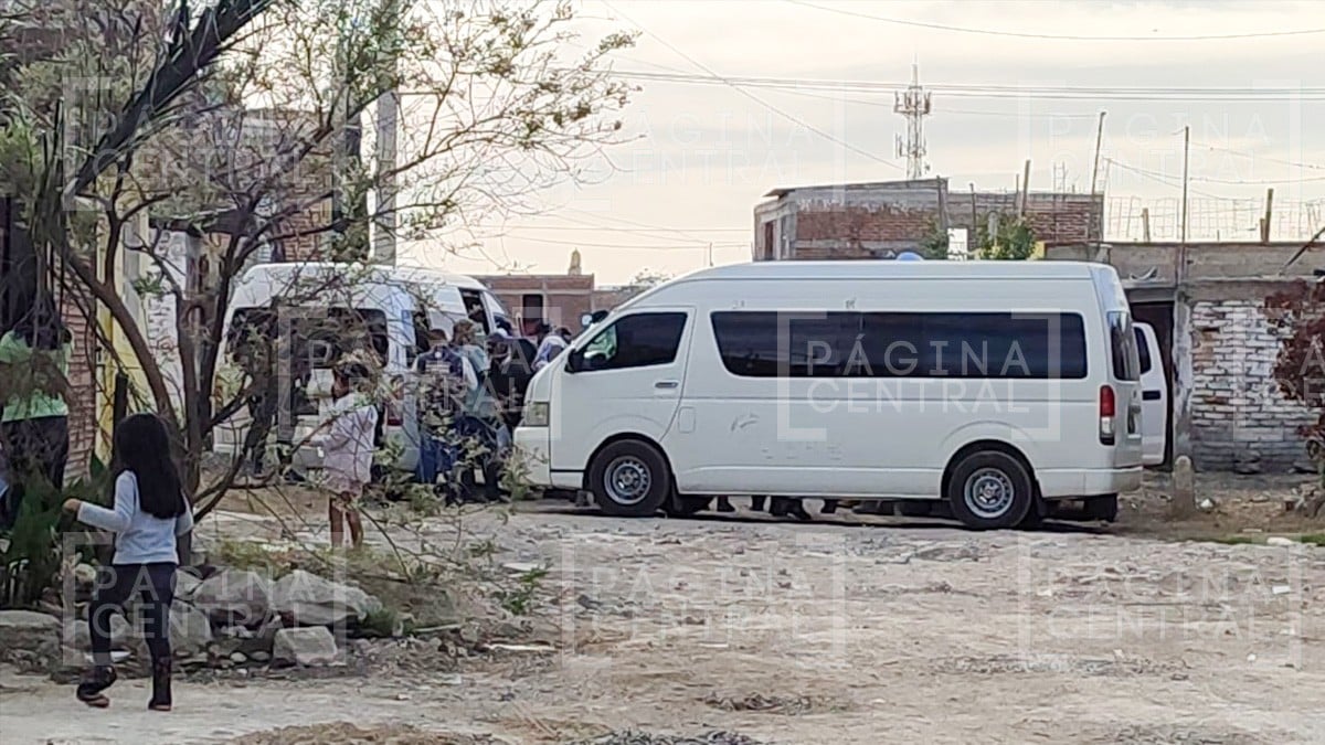 Madres buscadoras hallan restos enterrados en una casa en San Juan de Abajo