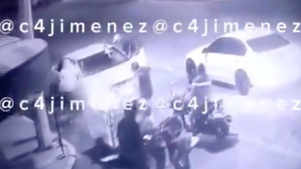 VIDEO ¡Otra pelea vial! Matan a hombre en brutal golpiza en plena calle