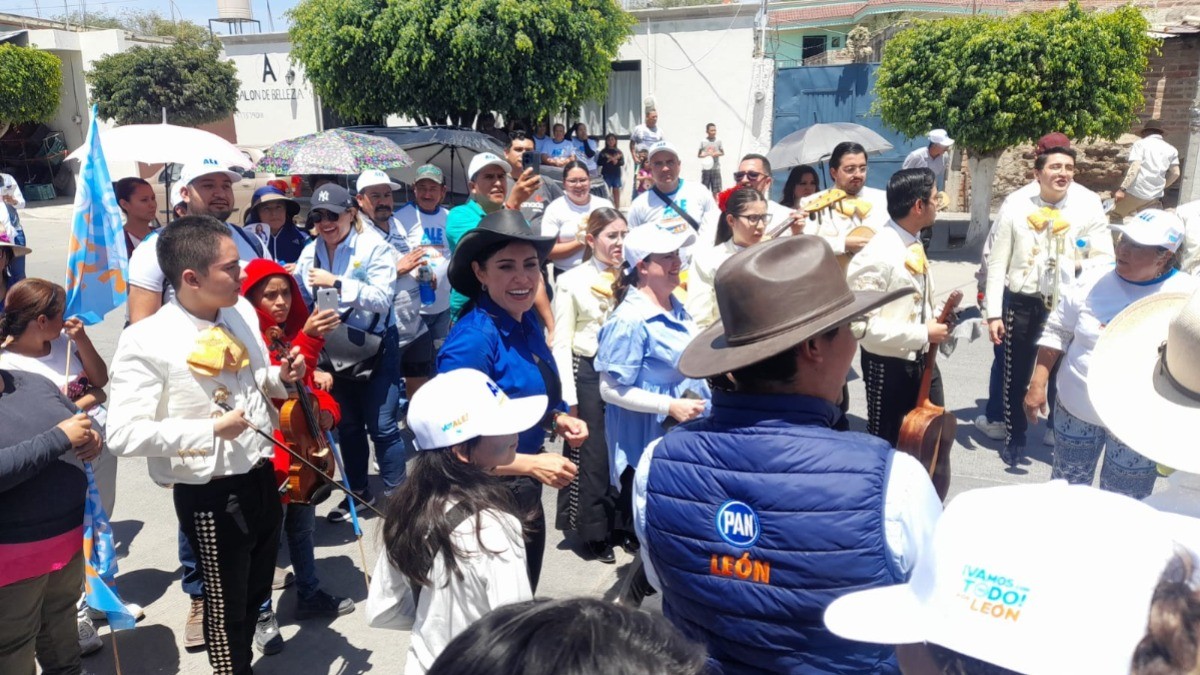 Ale Gutiérrez promete infraestructura para las comunidades en su visita a Los López