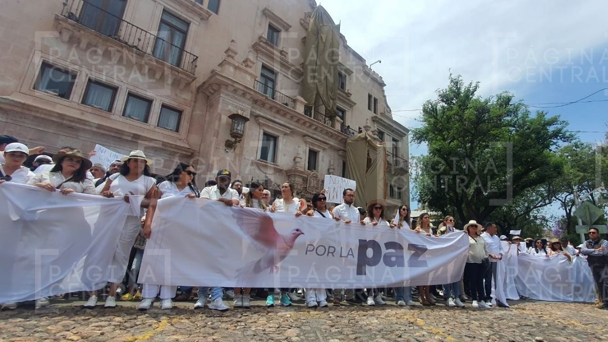 “¡Queremos paz!“, exigen justicia por el asesinato de la candidata Gisela Gaytán