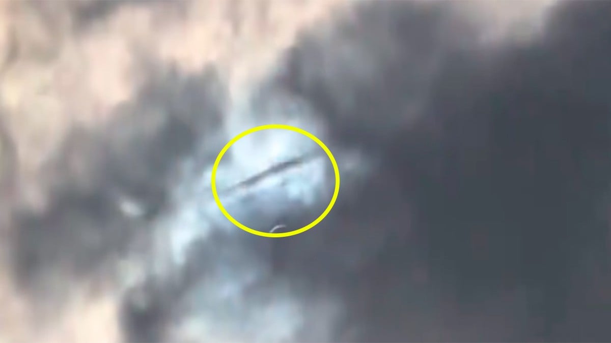 VIDEO Captan supuesto OVNI durante el eclipse solar