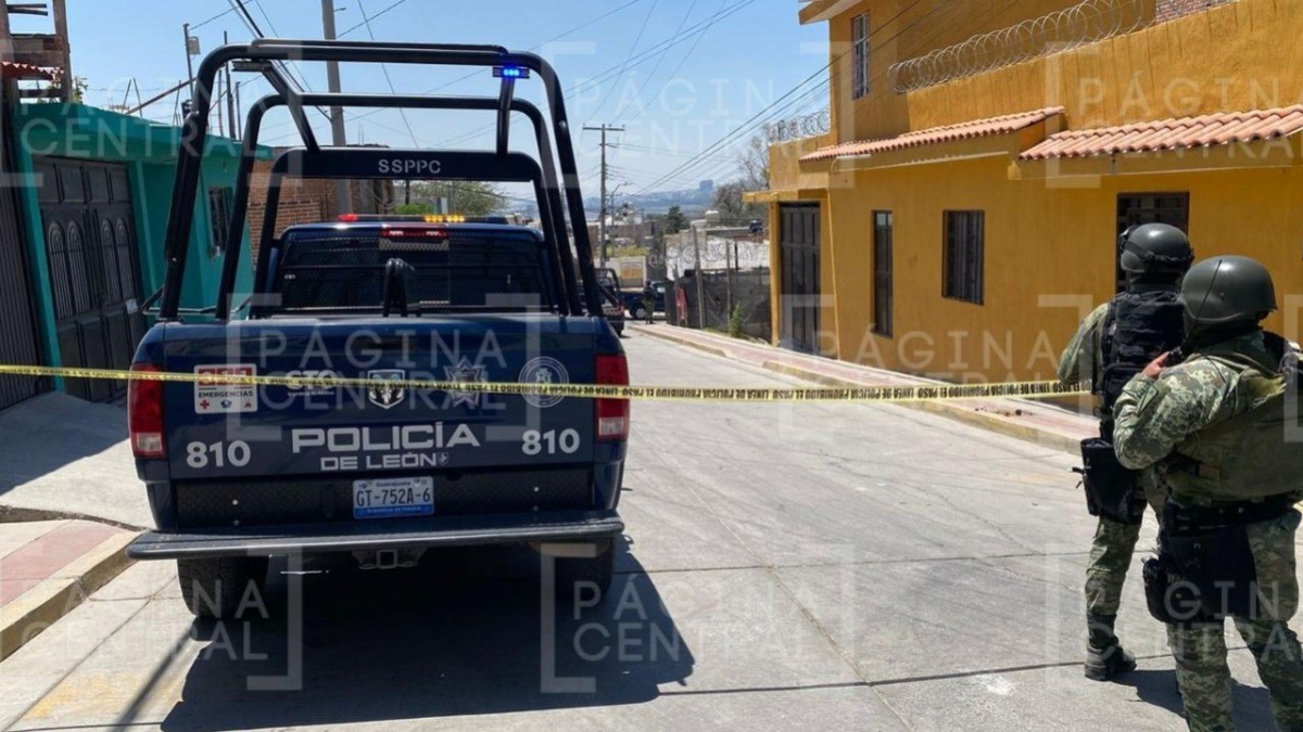 Luis iba saliendo de una casa en Arboledas de los Castillos y lo sorprenden a balazos