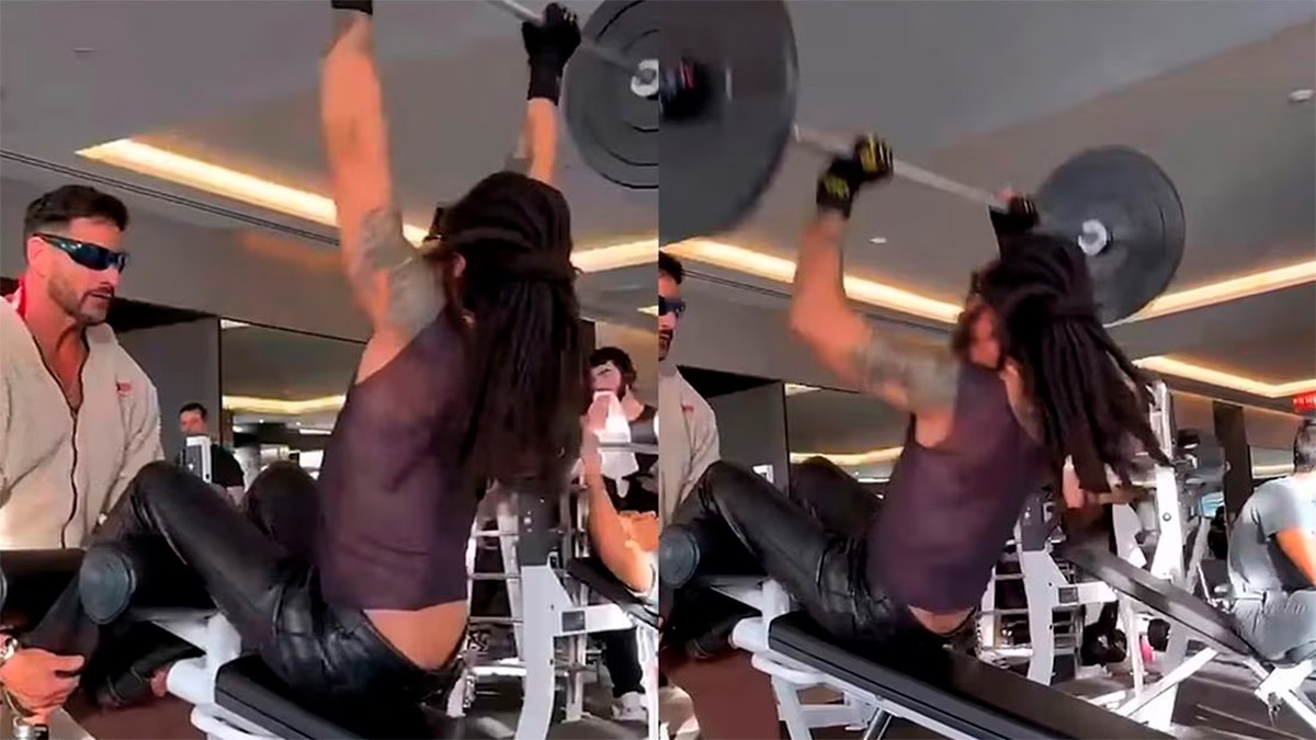 VIDEO Como todo un rockstar, Lenny Kravitz hace ejercicio con botas y pantalón de cuero