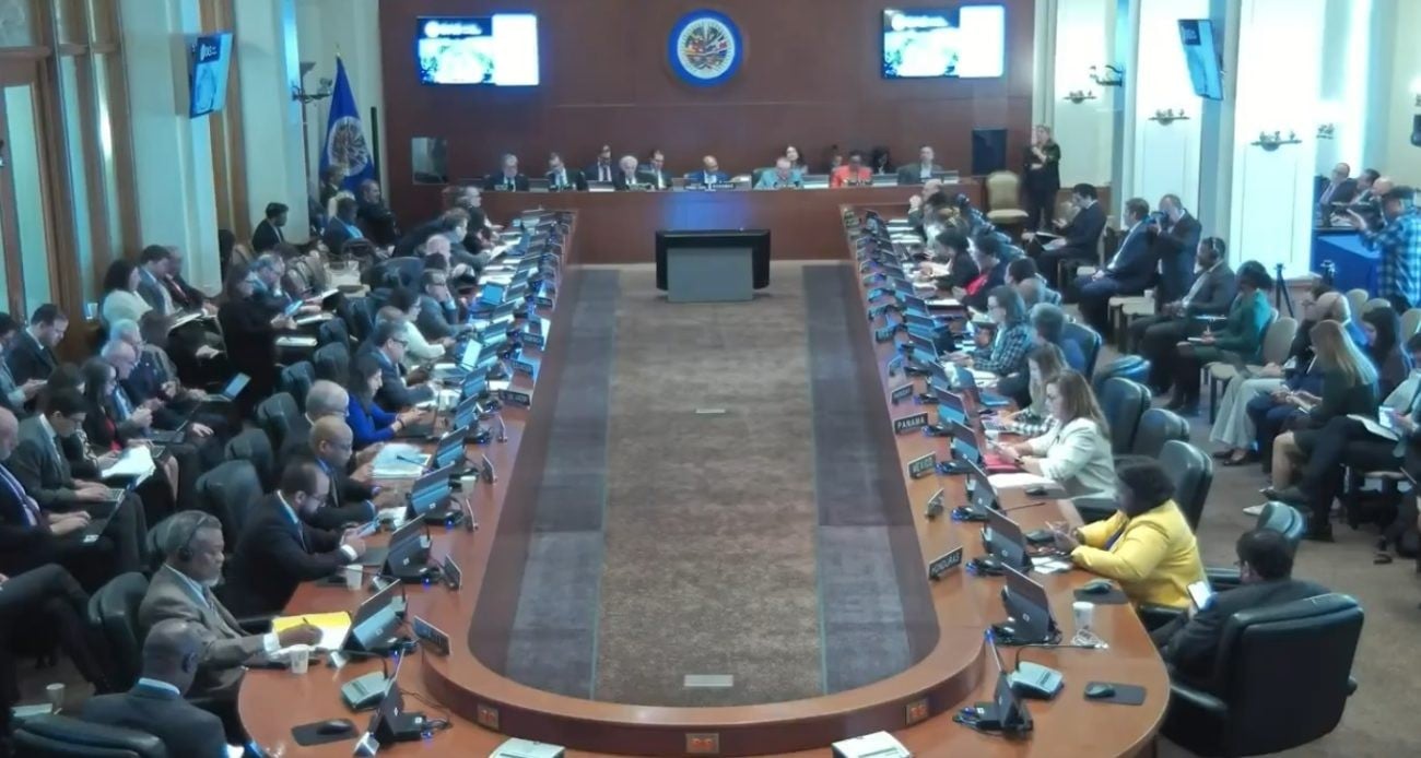 OEA respalda a México y condena 'enérgicamente' el asalto a Embajada en Ecuador