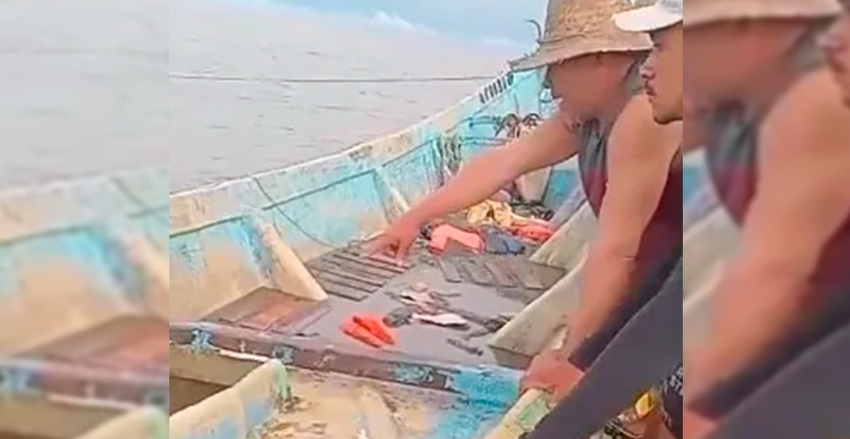 Hallan bote abandonado y dentro algo realmente macabro: 20 personas sin vida