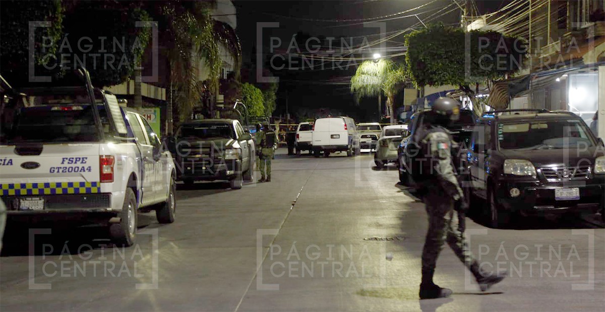 Platicaba con una mujer en la colonia Valle de Señora cuando lo mataron a balazos