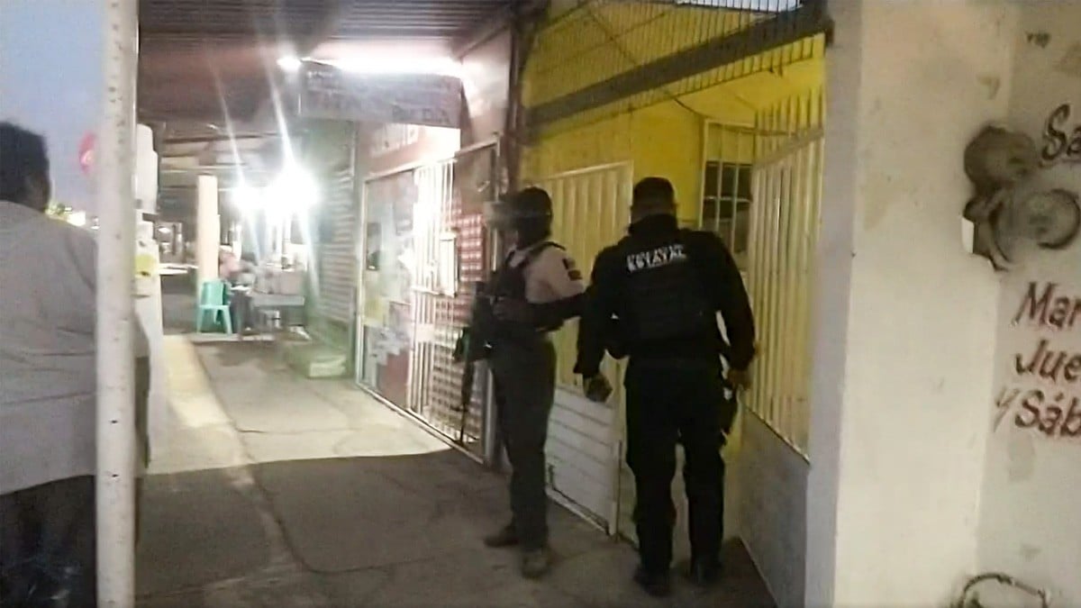 Madre paga cuarto en una vecindad para abandonar a su hija de 2 años